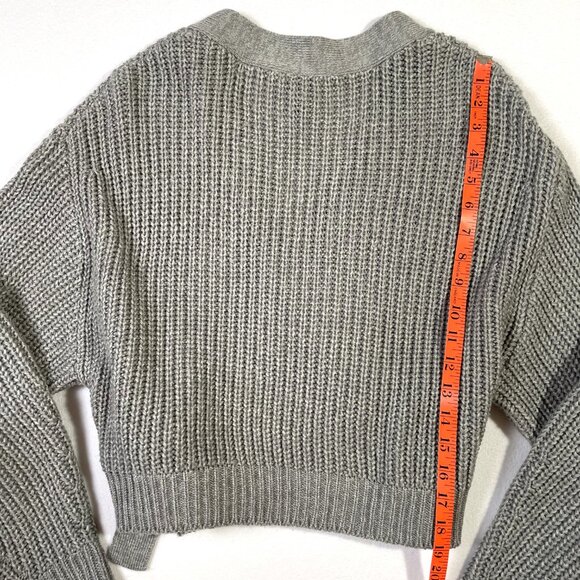 H&M Divided Ribbed Knit Wrap Cardigan Sweater Size M Gray Cropped - Picture 7 of 14